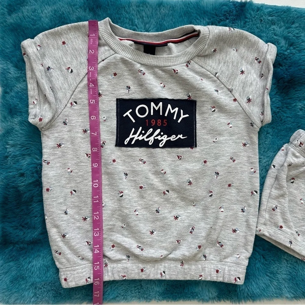 Tommy Hilfiger Kids Gray Shorts Set Size 6 Girls